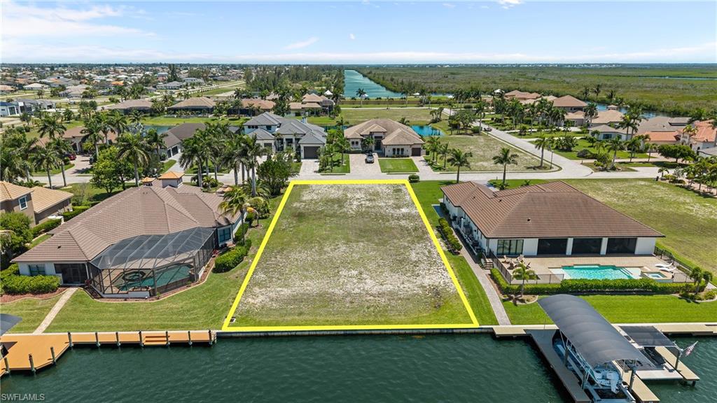 CAPE CORAL - Land