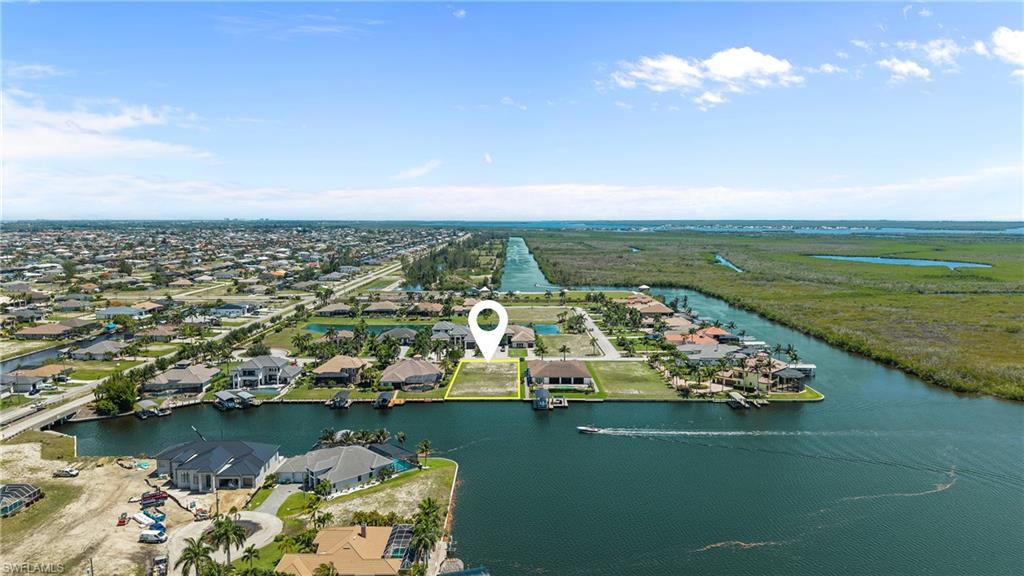 CAPE CORAL - Land