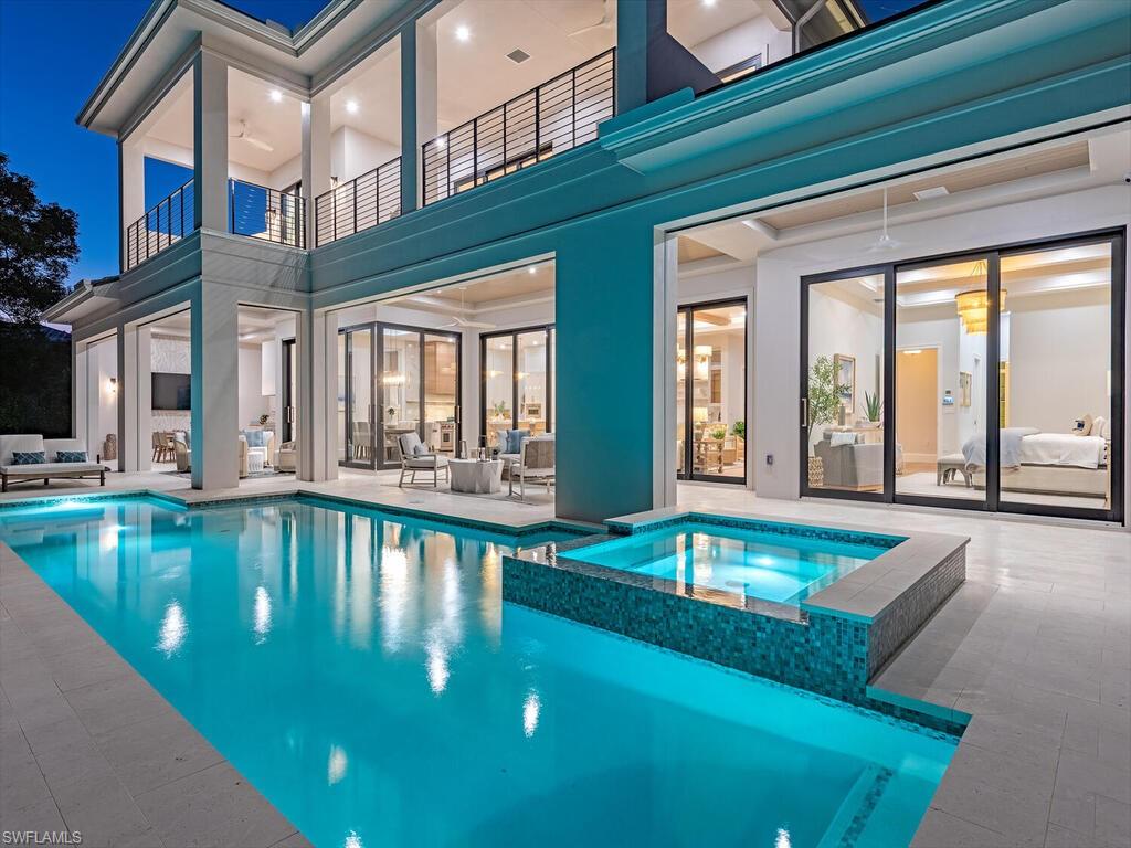 PARK SHORE - Residential