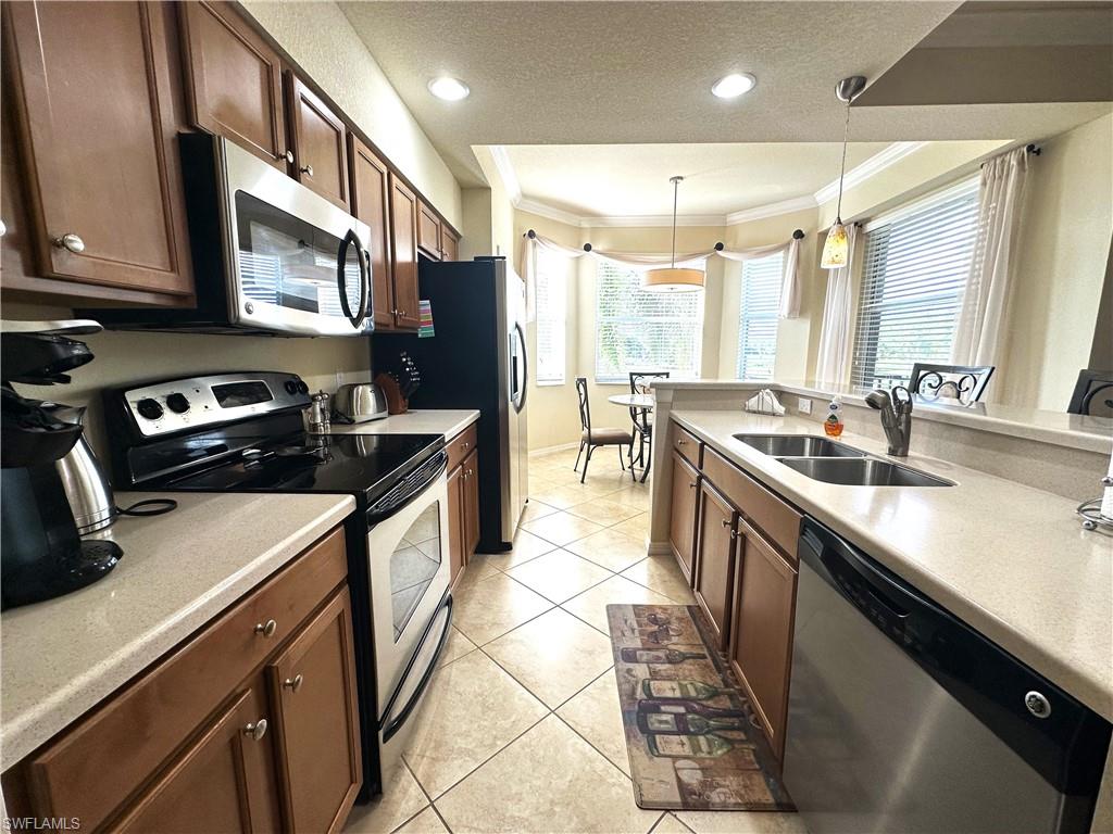 TERRACE - Residential Lease