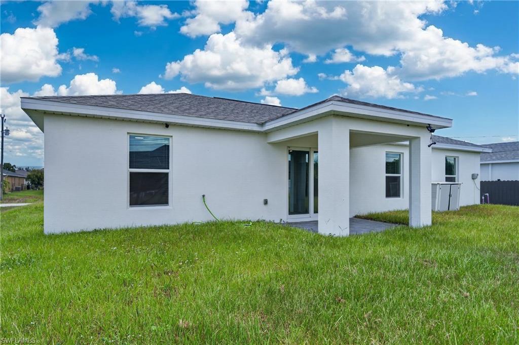 CAPE CORAL - Residential