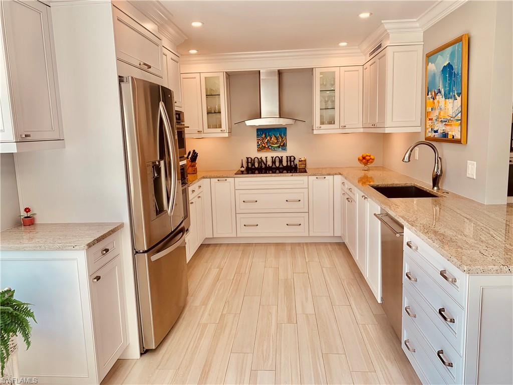 WILDERNESS COUNTRY CLUB - Residential