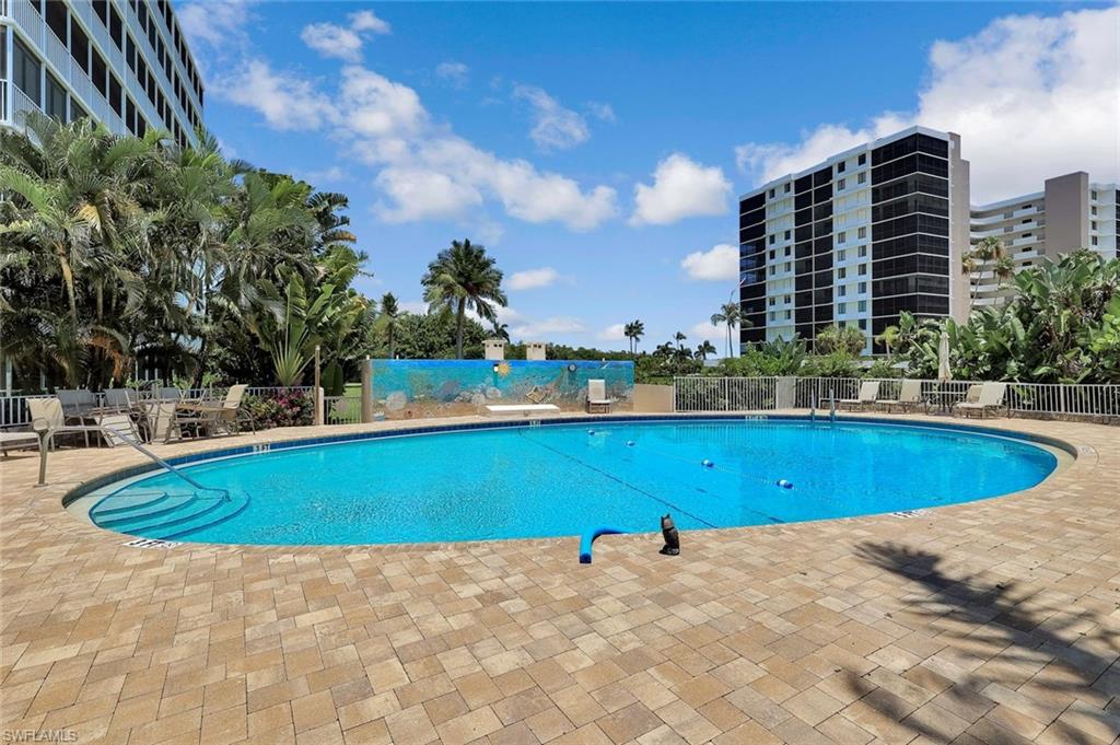 VANDERBILT TOWERS - Residential Lease