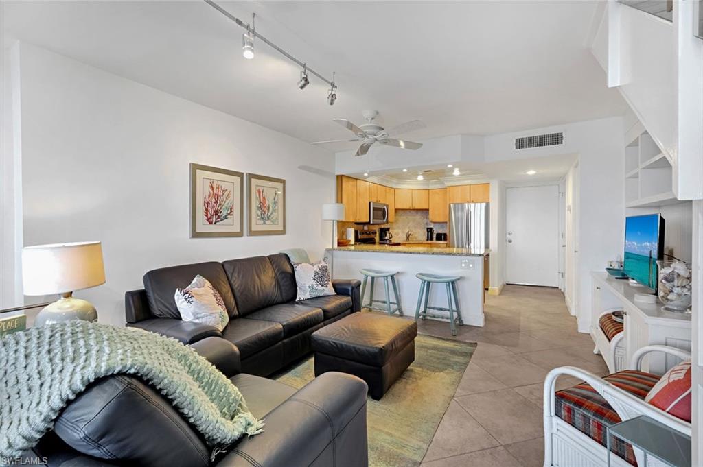 VANDERBILT TOWERS - Residential Lease