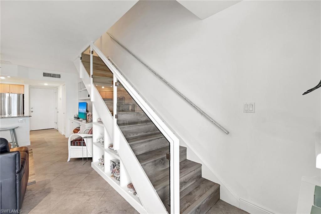 VANDERBILT TOWERS - Residential Lease