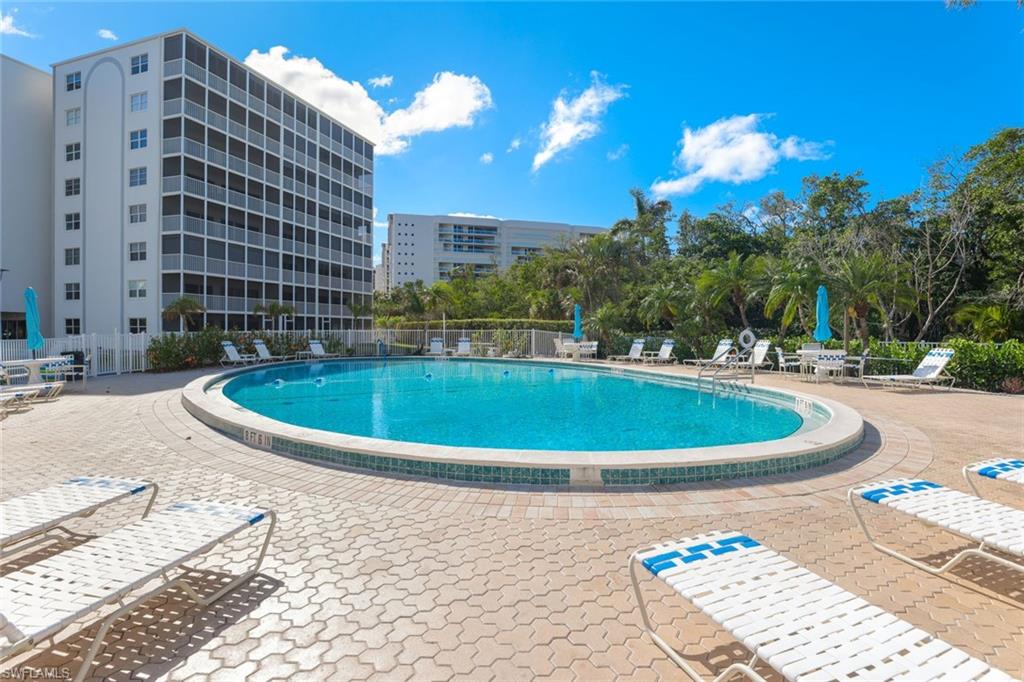 VANDERBILT TOWERS - Residential Lease