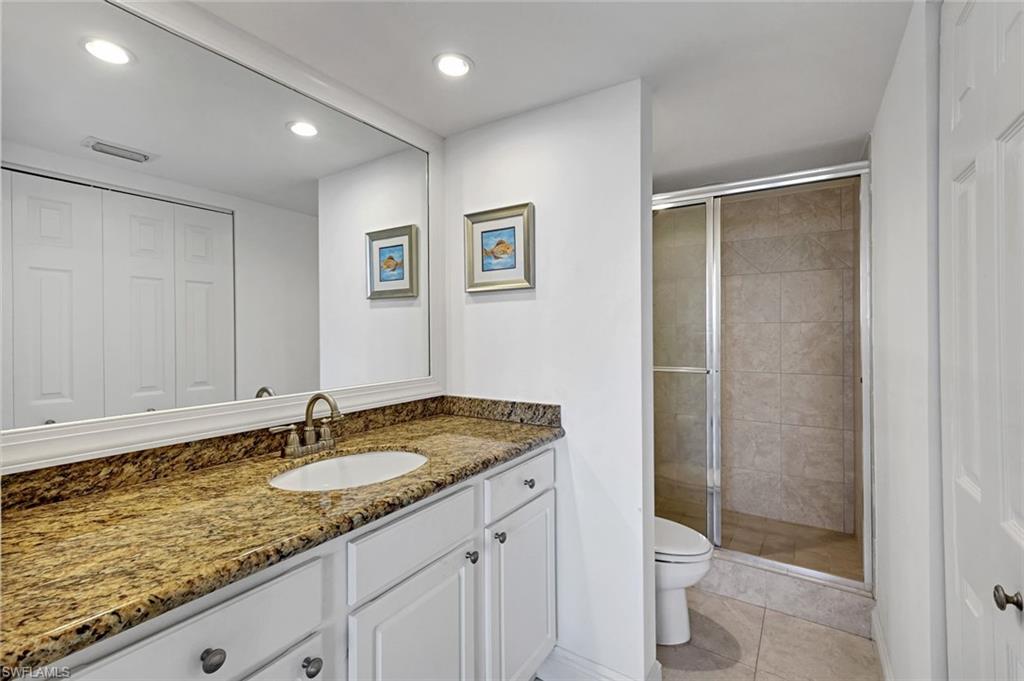 VANDERBILT TOWERS - Residential Lease
