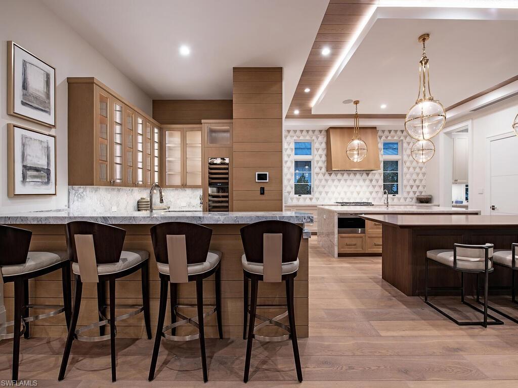 AQUALANE SHORES - Residential