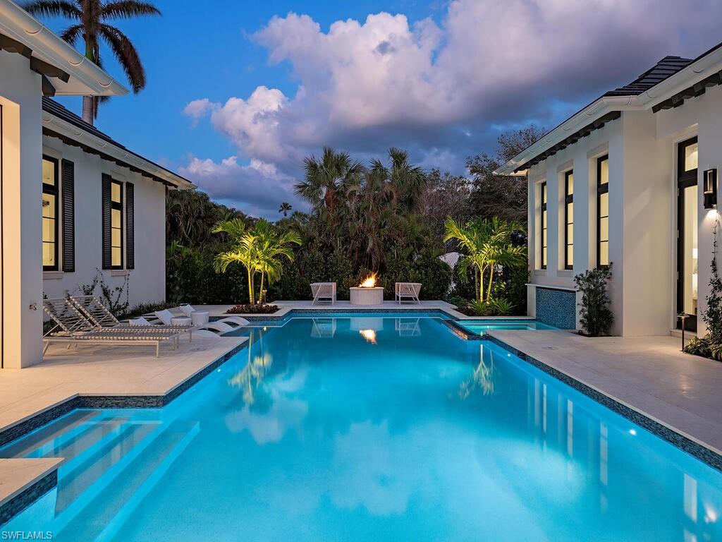 AQUALANE SHORES - Residential