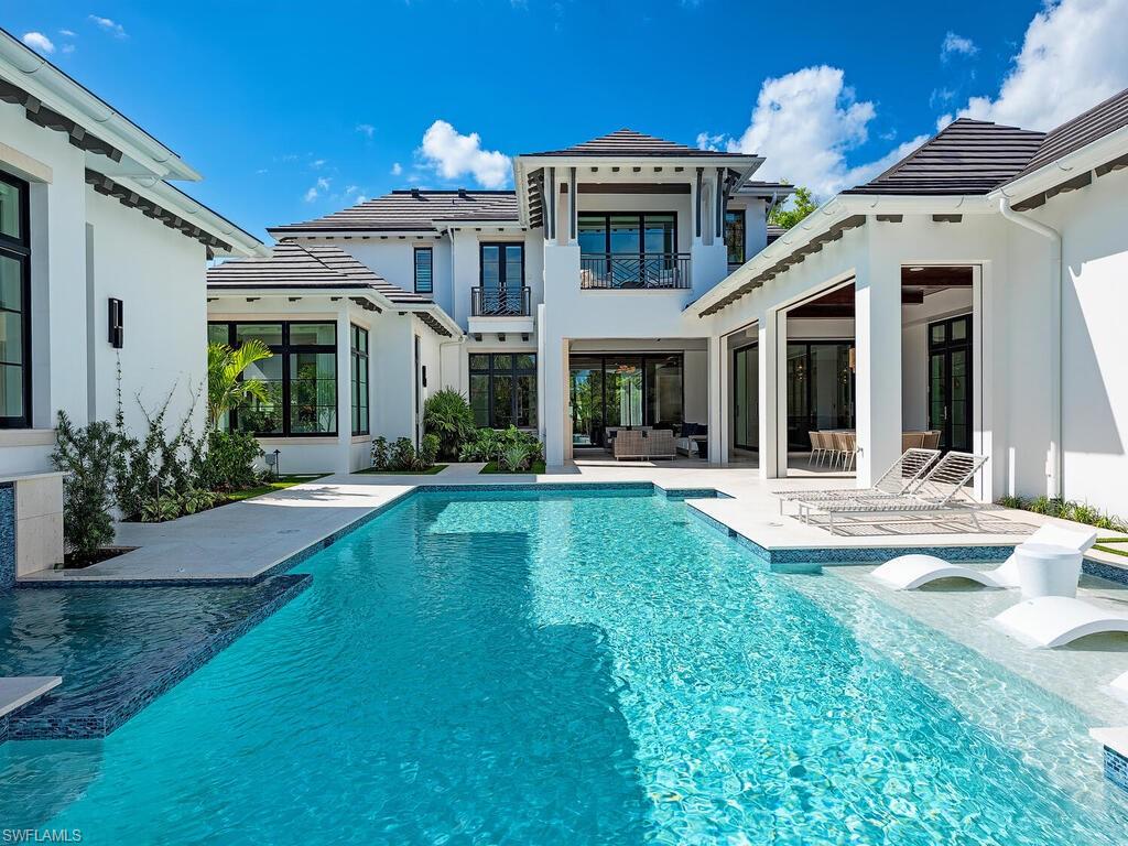 AQUALANE SHORES - Residential