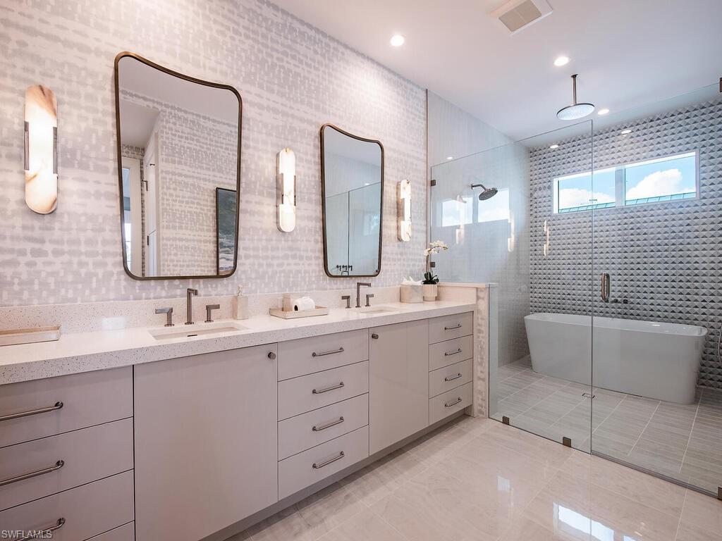 AQUALANE SHORES - Residential