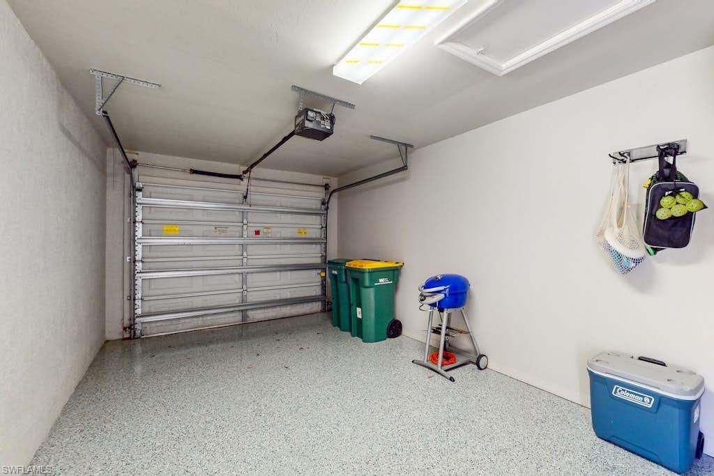 SHERWOOD - Residential Lease