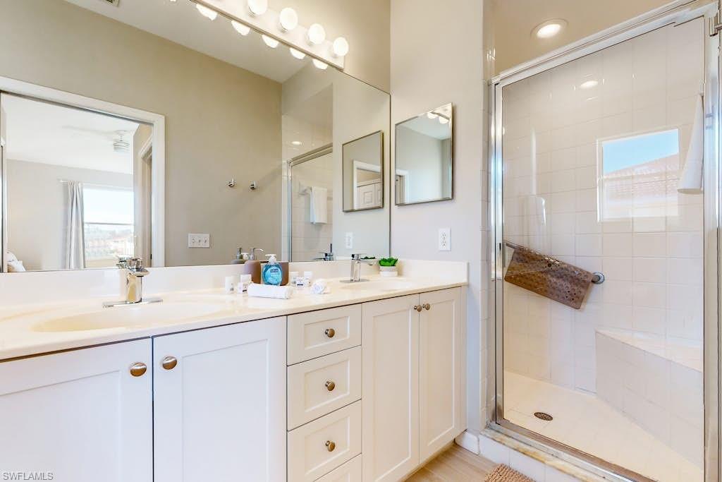 SHERWOOD - Residential Lease
