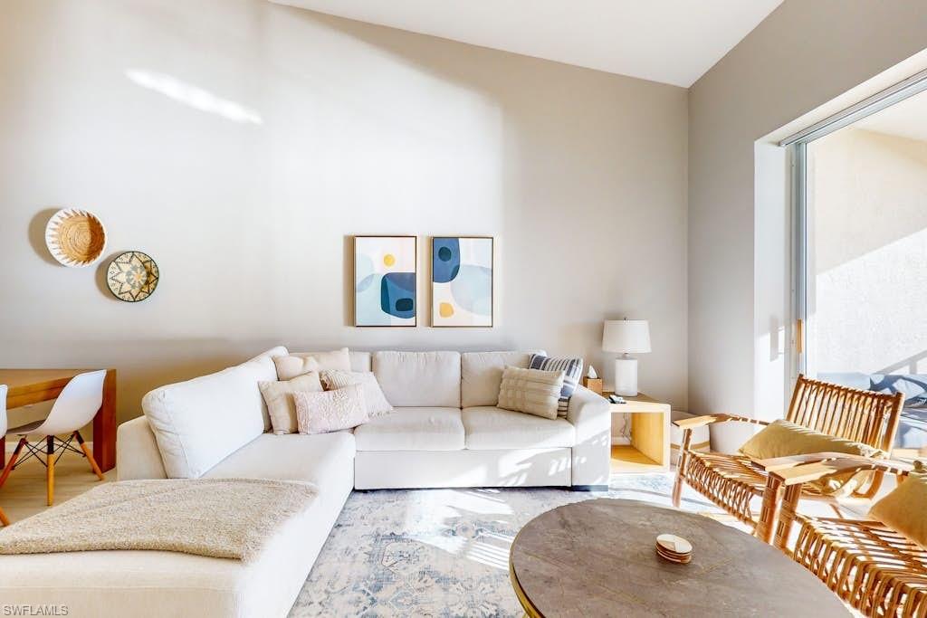 SHERWOOD - Residential Lease