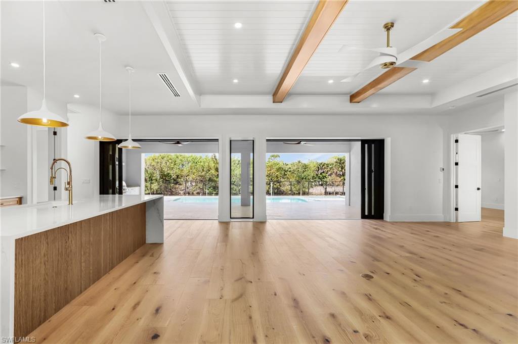 COCONUT RIVER - Residential