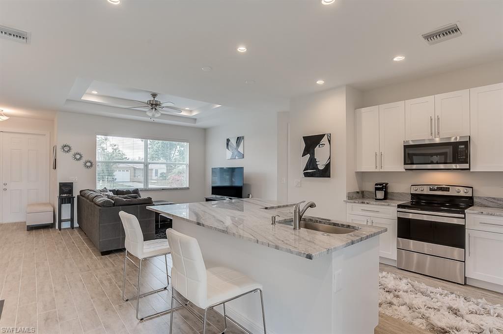 SANDY HOLLOW - Residential