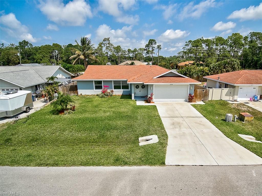 SANDY HOLLOW - Residential