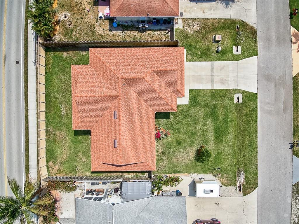 SANDY HOLLOW - Residential