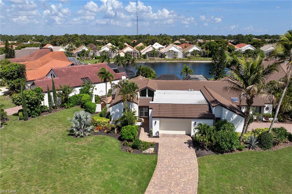 LAKE CLUB VILLAS - Residential
