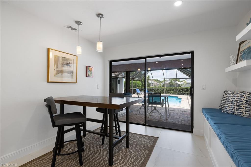 LAKE CLUB VILLAS - Residential