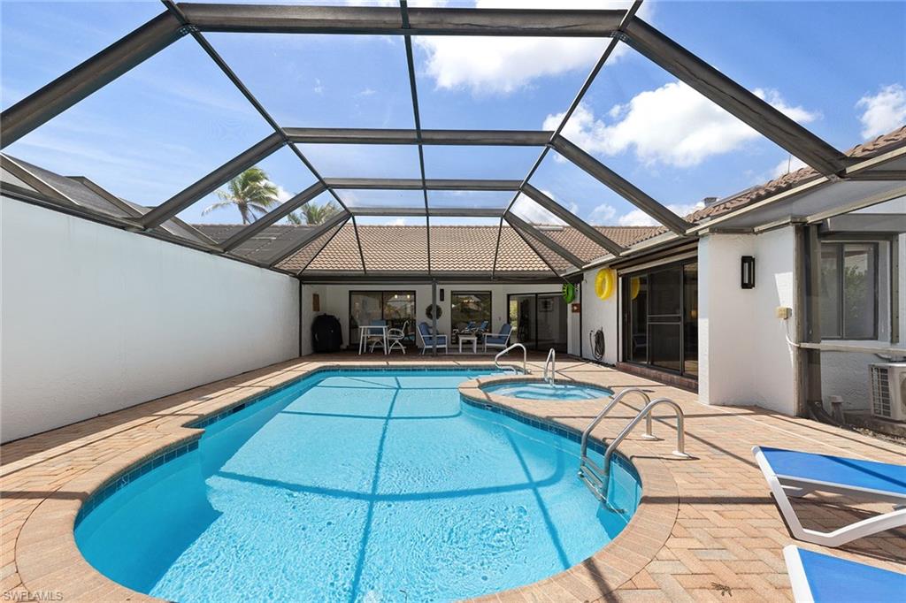 LAKE CLUB VILLAS - Residential
