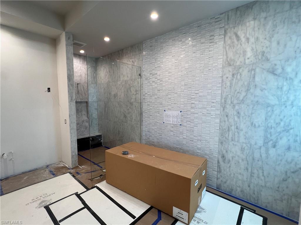 OPUS STONE - Residential