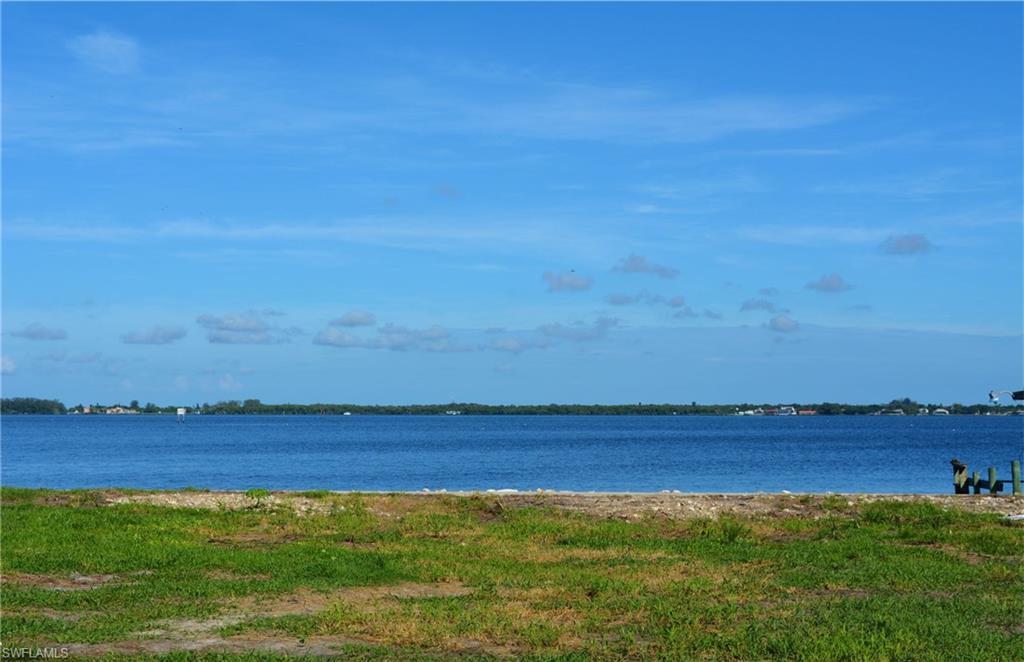 PALM GARDENS - Residential