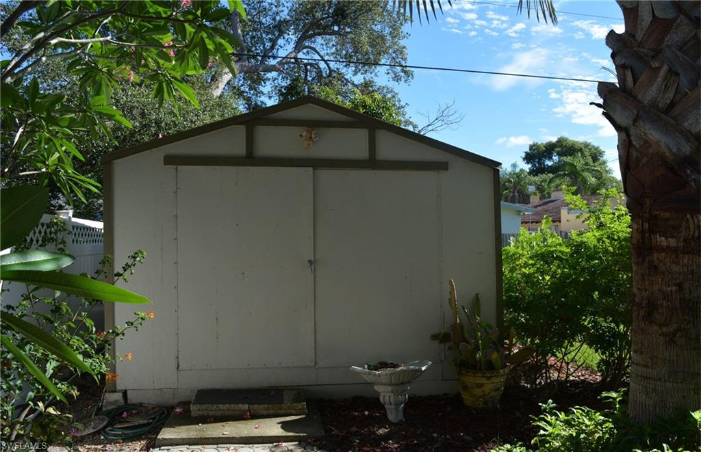 PALM GARDENS - Residential