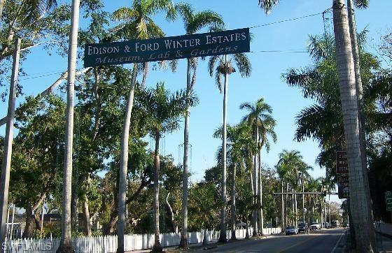PALM GARDENS - Residential