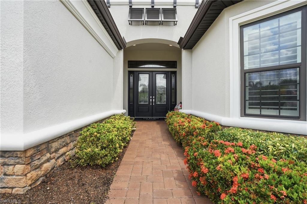 ESPLANADE - Residential