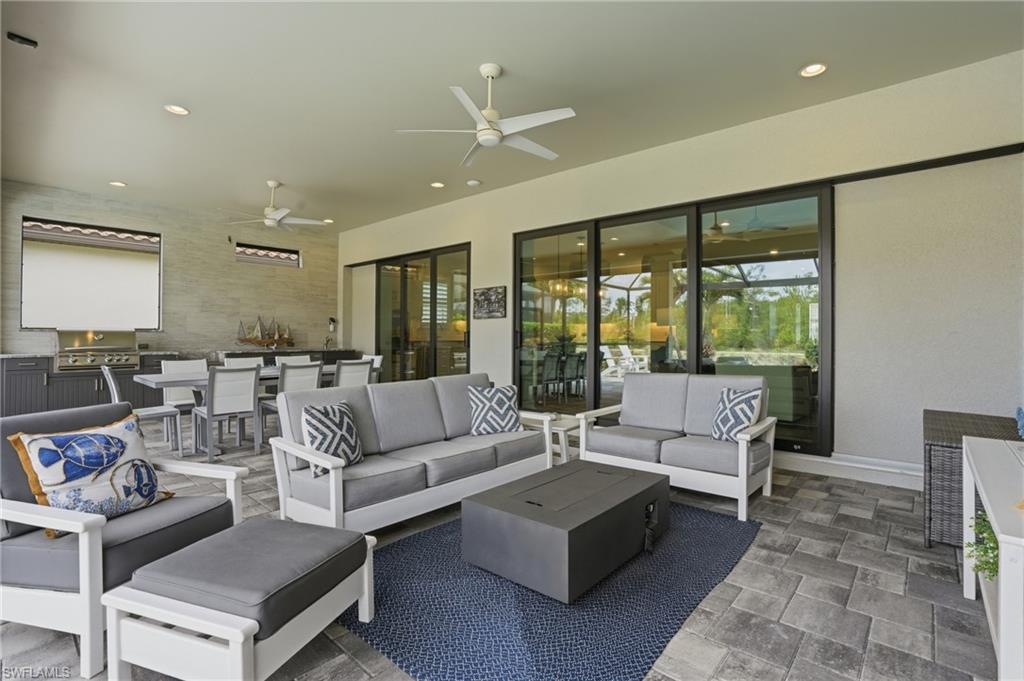 ESPLANADE - Residential