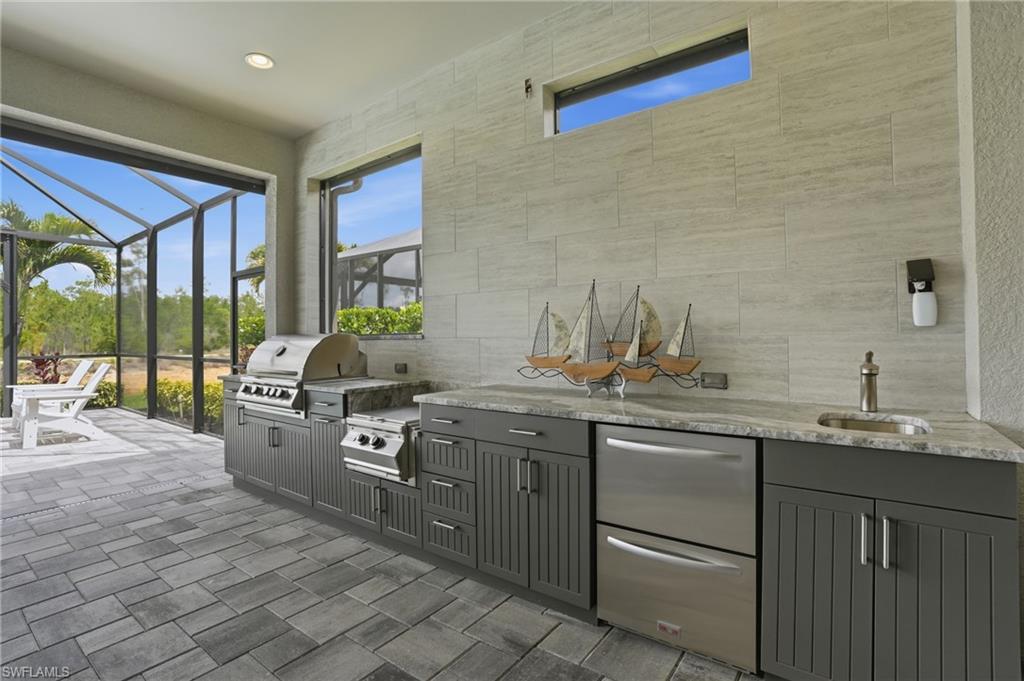 ESPLANADE - Residential