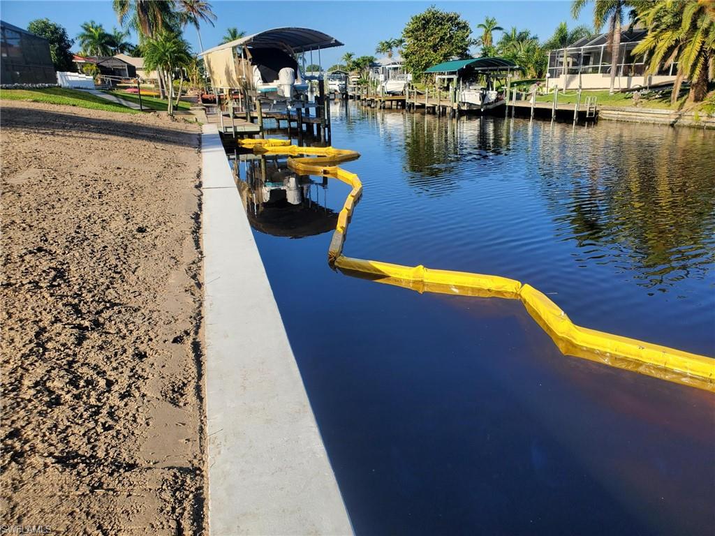 CAPE CORAL - Land