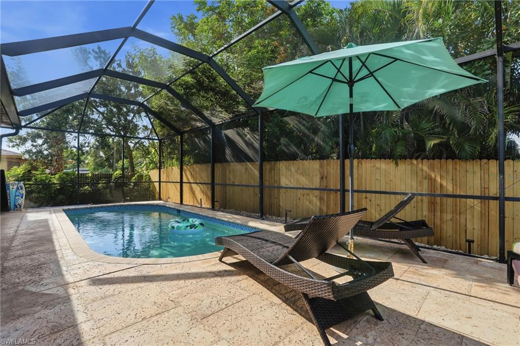 NAPLES TWIN LAKES - Residential
