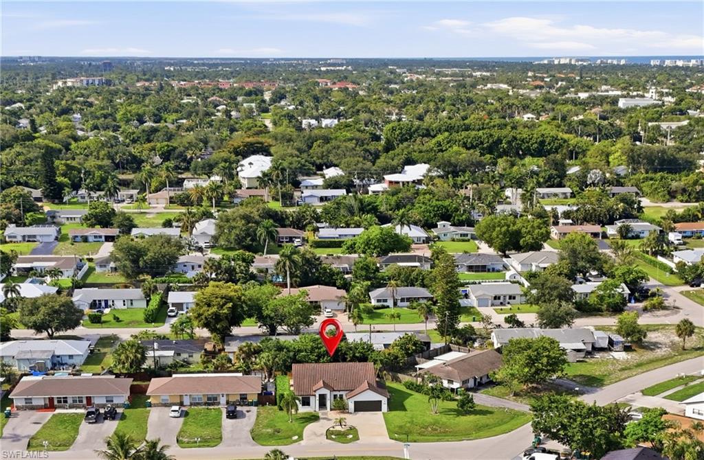 NAPLES TWIN LAKES - Residential