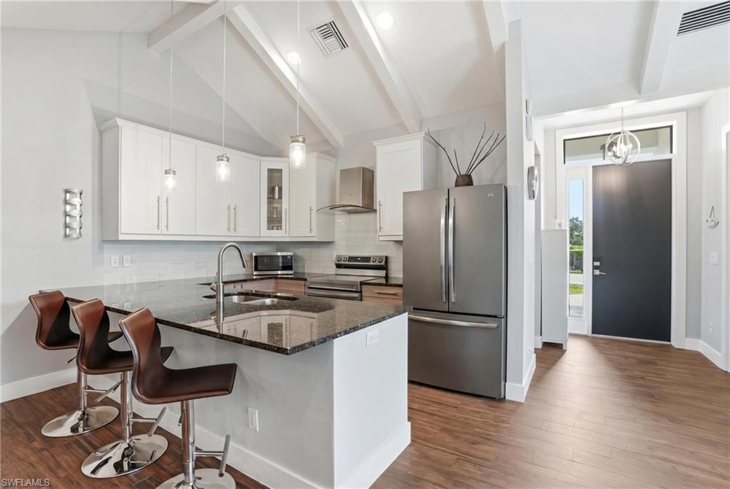 NAPLES TWIN LAKES - Residential