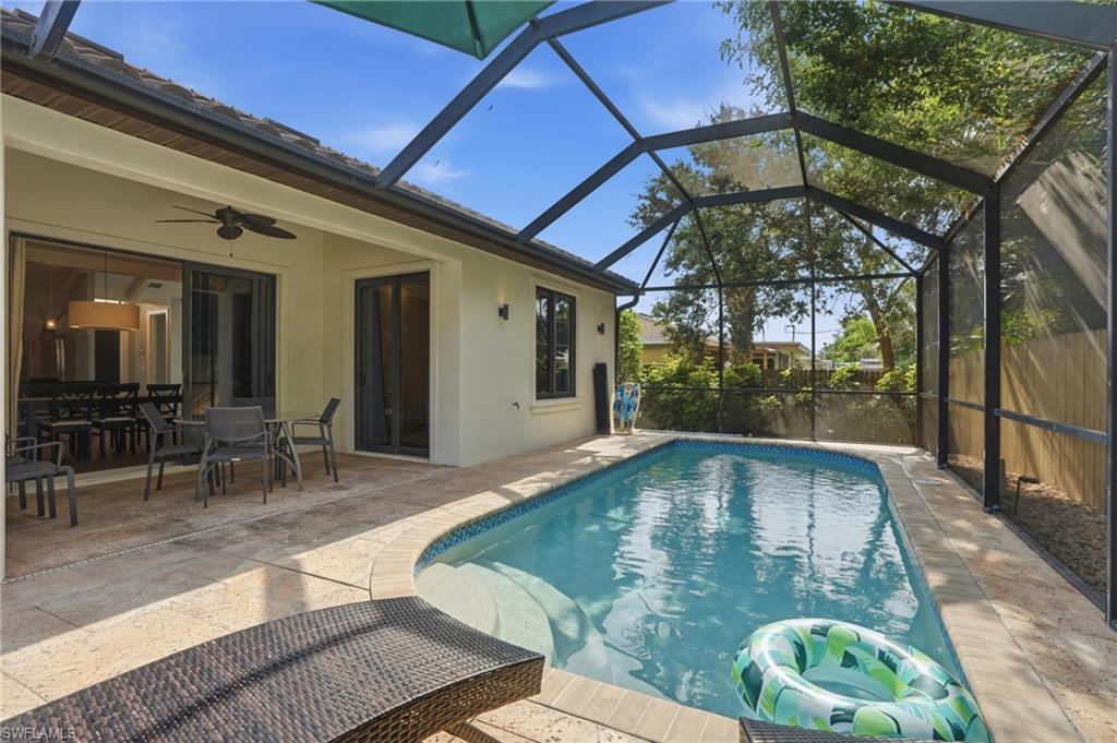 NAPLES TWIN LAKES - Residential