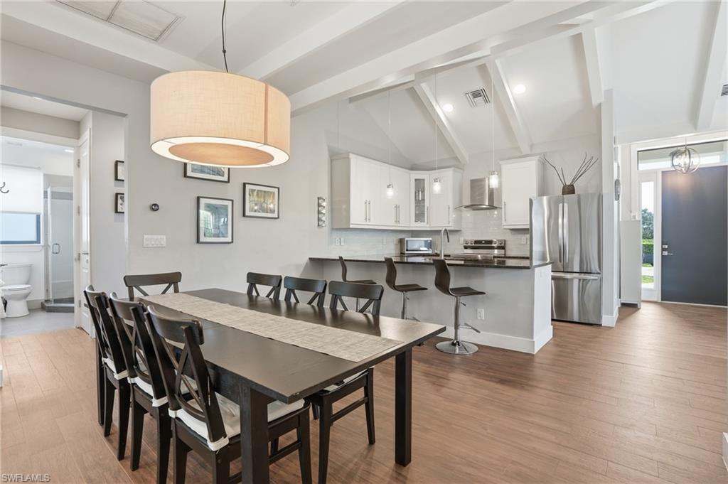 NAPLES TWIN LAKES - Residential