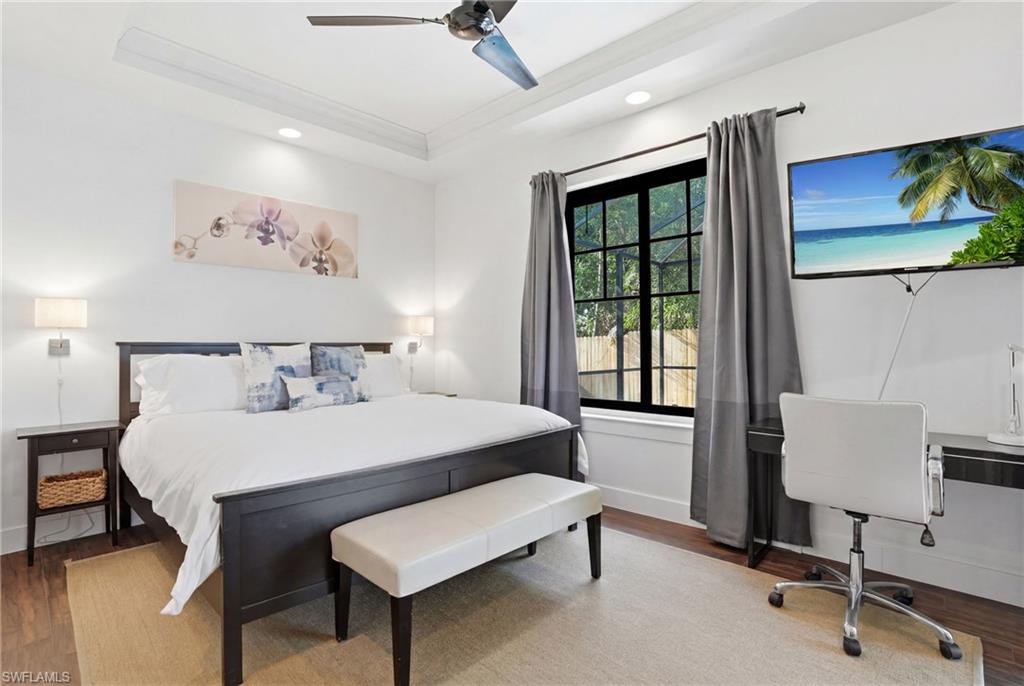 NAPLES TWIN LAKES - Residential