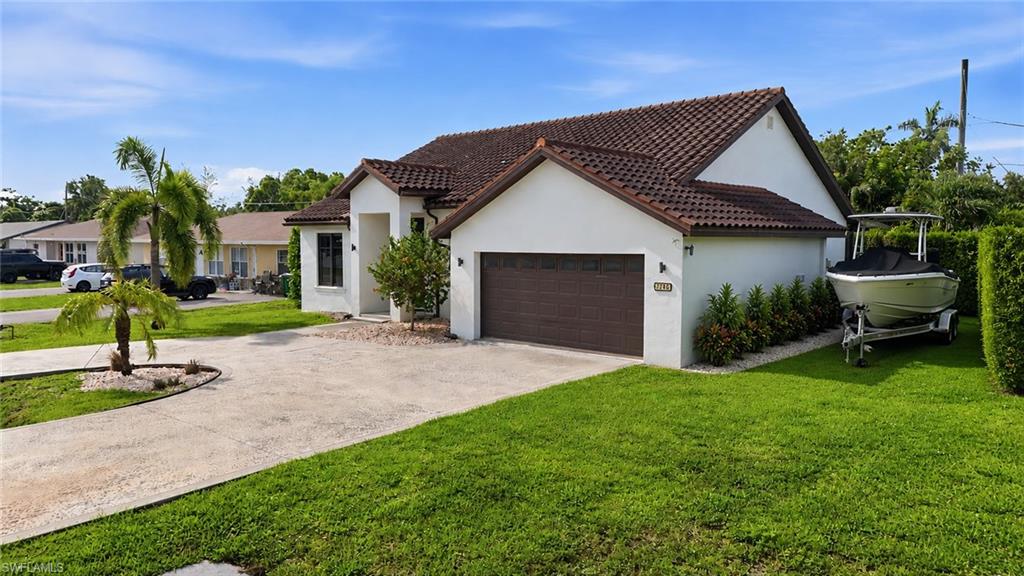 NAPLES TWIN LAKES - Residential
