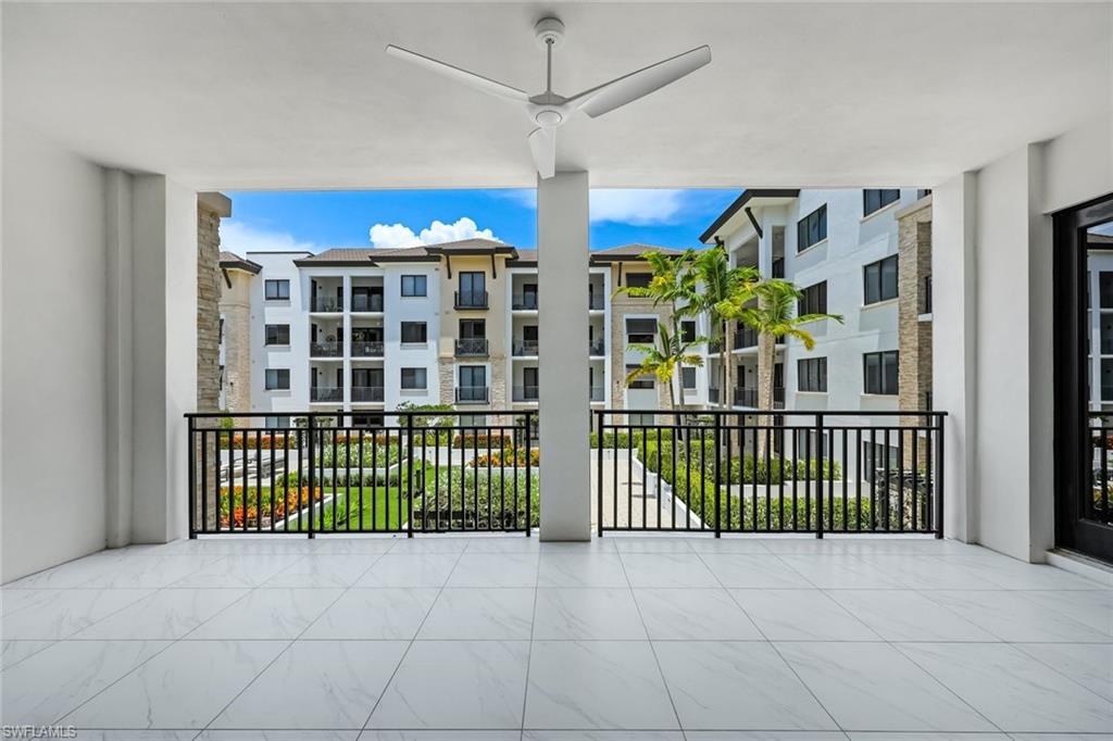 NAPLES SQUARE - Residential