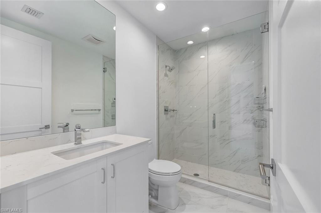 NAPLES SQUARE - Residential