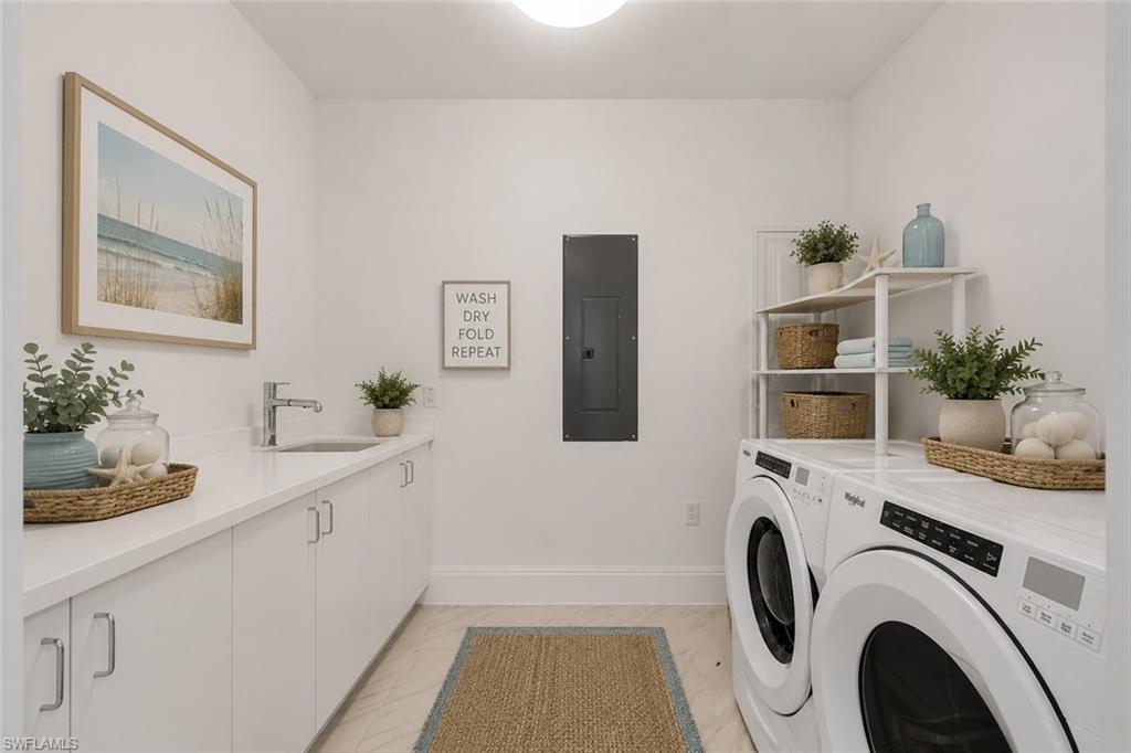 NAPLES SQUARE - Residential