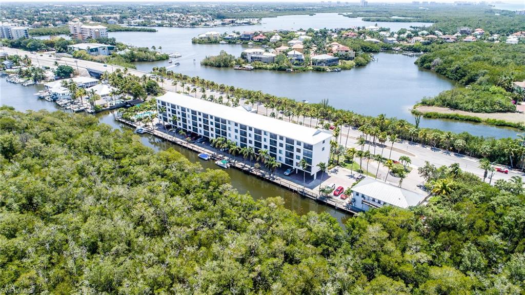 BONITA BEACH PLANTATION HOUSE - Residential