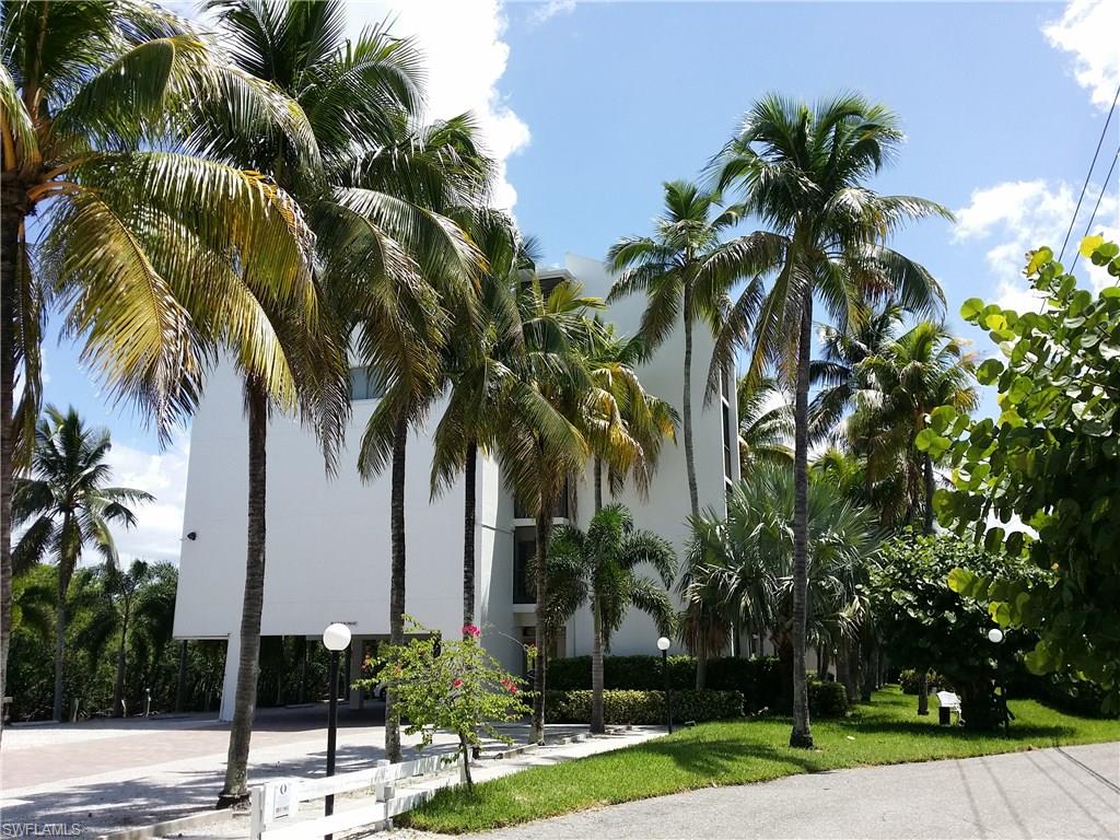 BONITA BEACH PLANTATION HOUSE - Residential