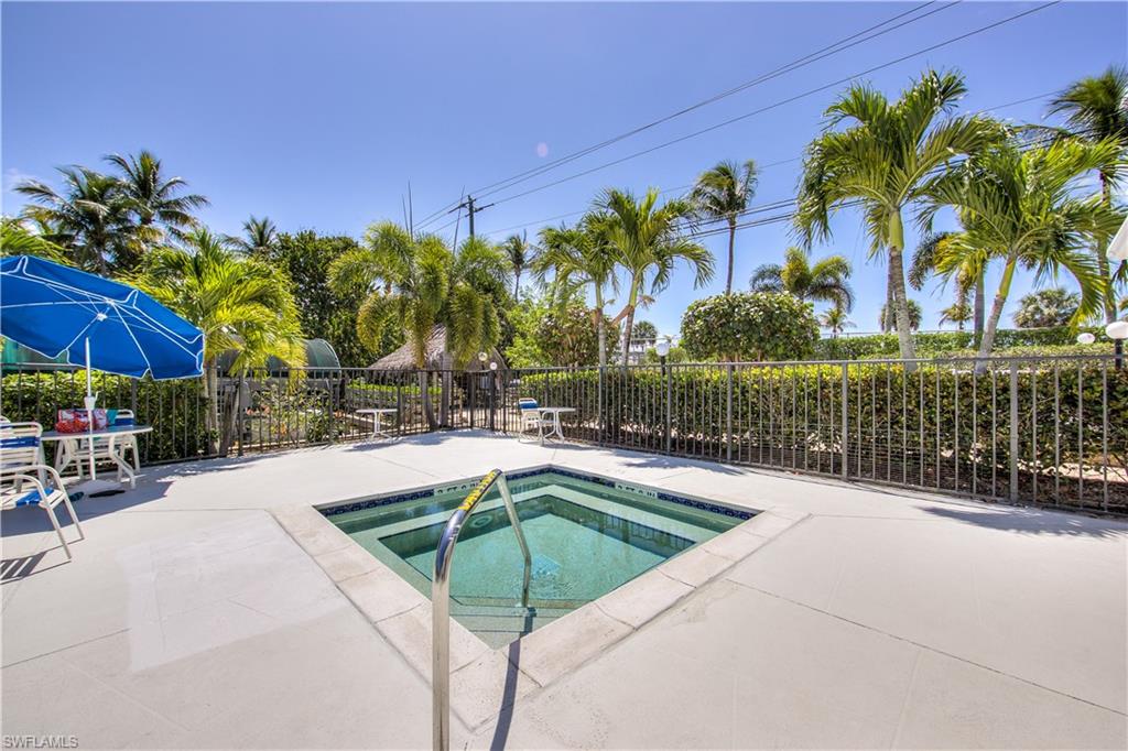 BONITA BEACH PLANTATION HOUSE - Residential