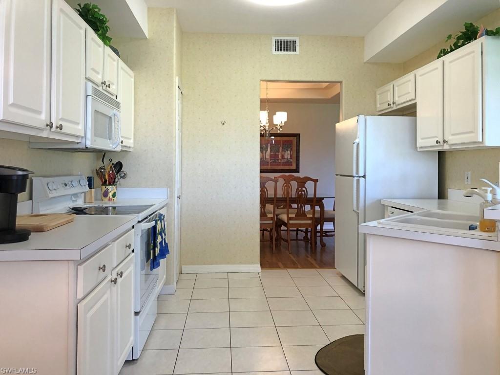 GRANDE CAY - Residential Lease