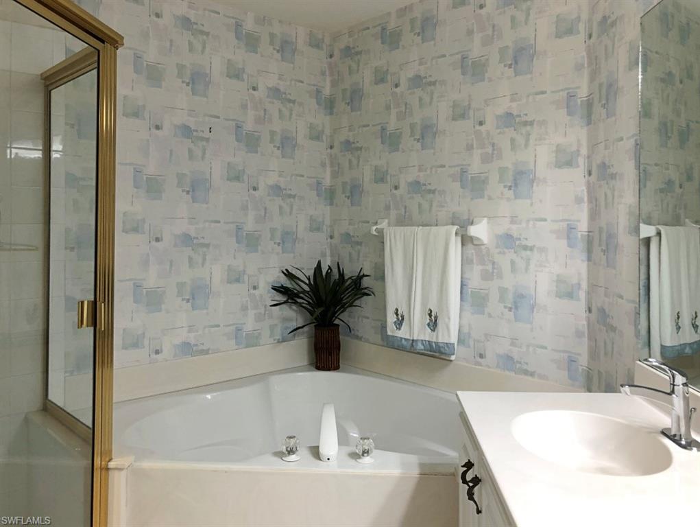 GRANDE CAY - Residential Lease