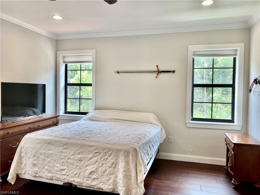 LIVINGSTON WOODS - Residential