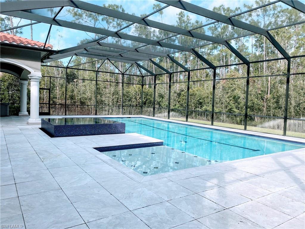 LIVINGSTON WOODS - Residential